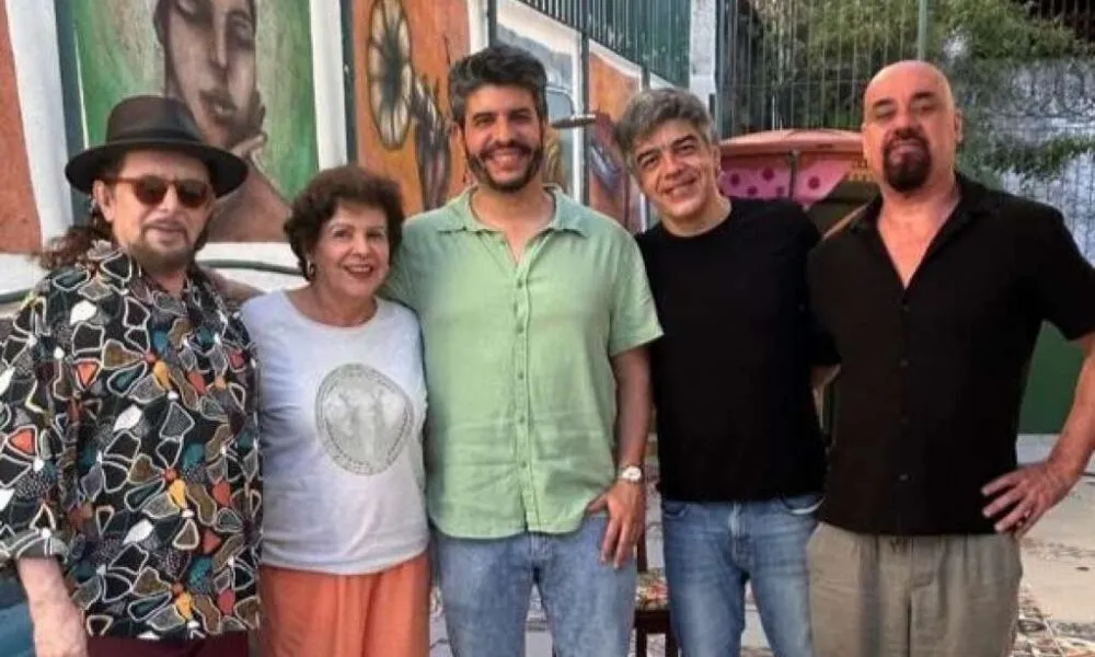 Da esquerda pra direita Geraldo Azevedo, Regina Morel, Léo Morel, Sergio Morel e Sergio Cohn. Foto de Gabriela Azevedo